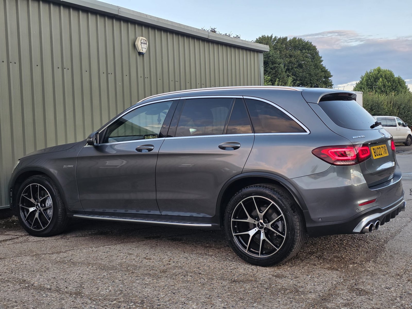 MERCEDES-BENZ GLC43 AMG